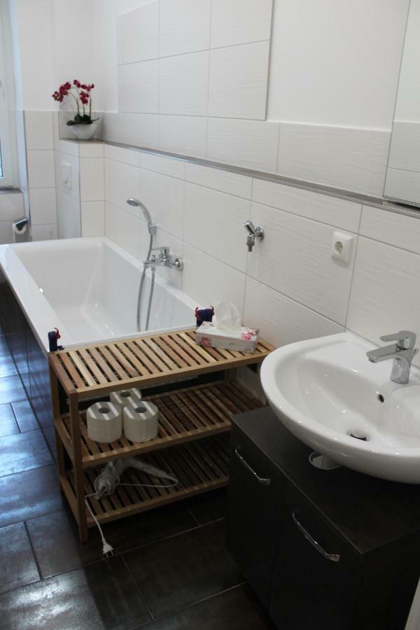 Ferienwohnung Hecht Leipzig Exteriör bild